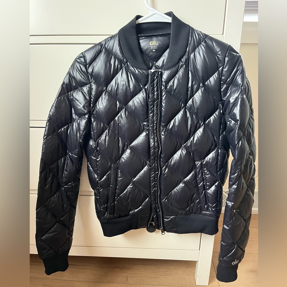 Alo yoga quilted bomber jacket